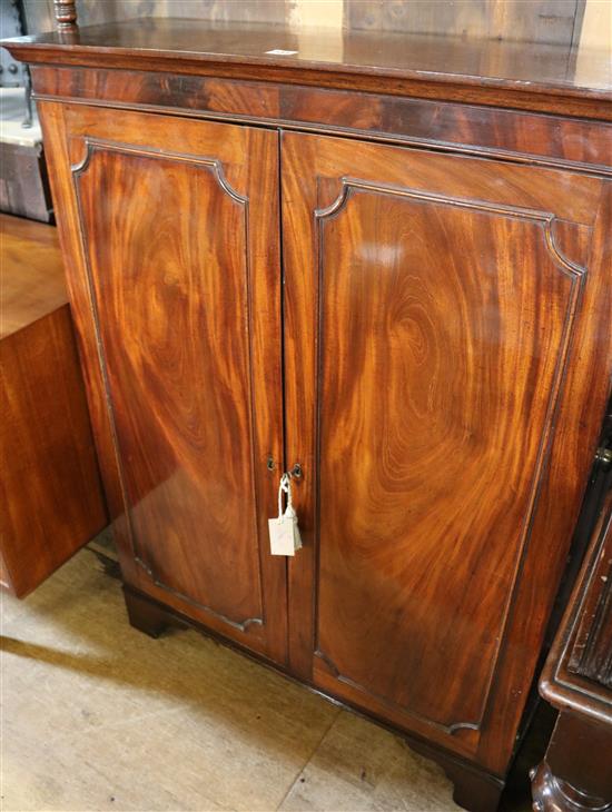 George III mahogany bookcase(-)